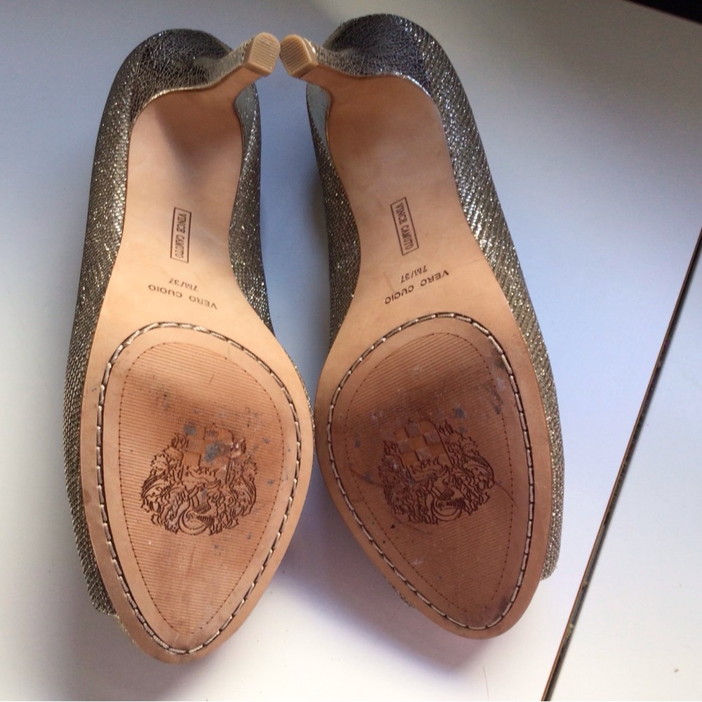 Vince Camuto size 7 - Picture 8 of 15